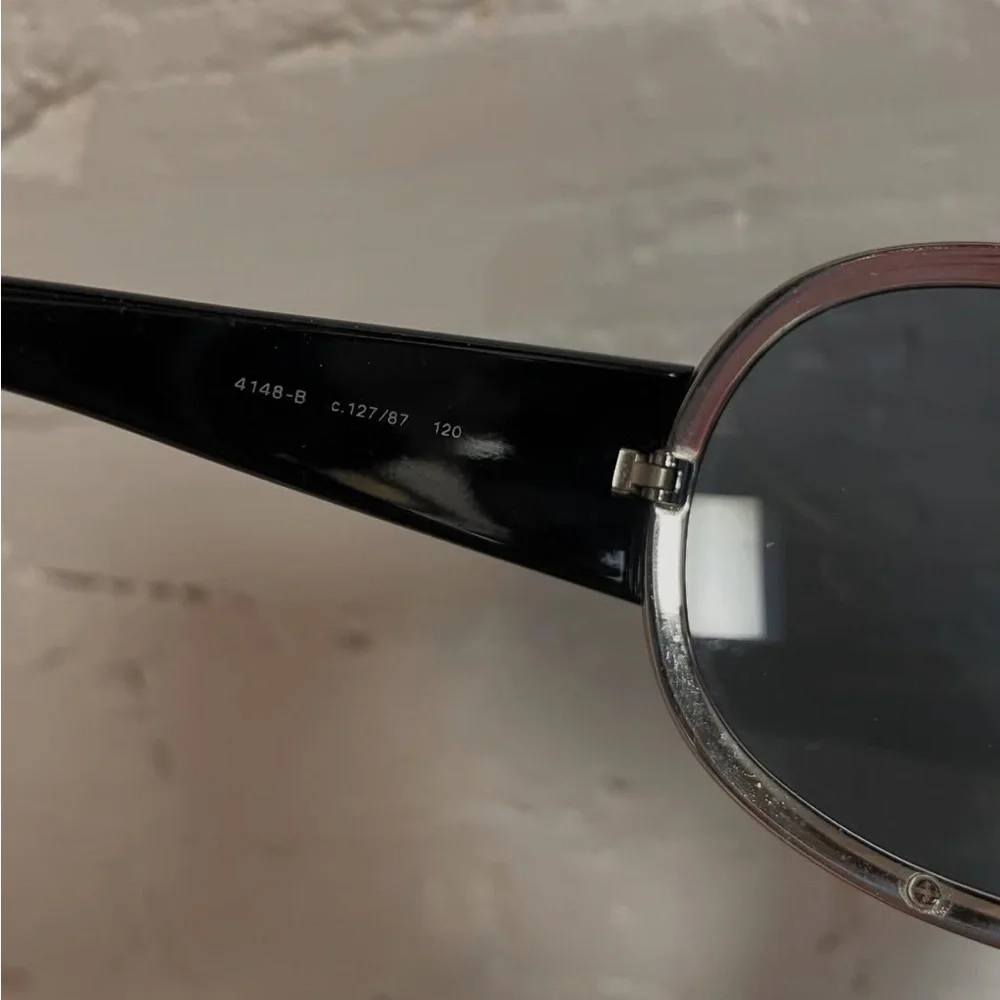 CHANEL Black Sunglasses with Crystal Details - Picture 5 of 5